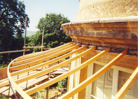 Curved Roof Without the Lead